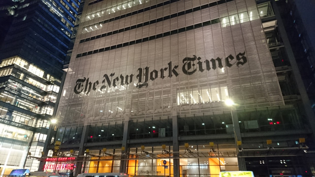 ニューヨークタイムス本社ビルのファサード。
