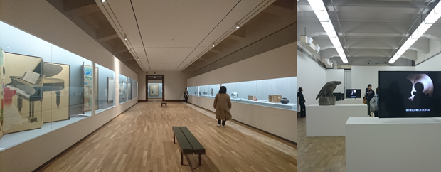 北回廊1階陳列室は、右のように（「PARASOPHIA : 京都国際現代芸術祭 2015」開催時に撮影）むき出しだった空調や照明の設備を天井に収めた改修がされた。壁際の特徴的な梁型が見えるように部屋の中央部に設けた天井。