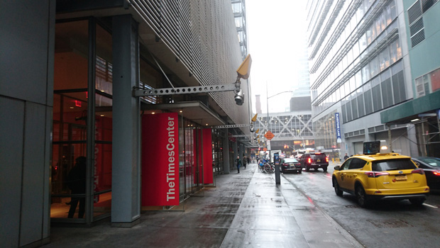 ニューヨークタイムス本社ビルにあるTheTimesCenterのエントランス。