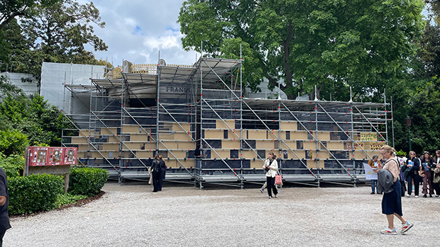 フランス館外観。