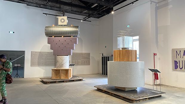 スロベニアの展示。