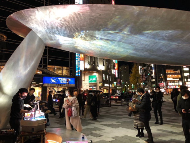能のお披露目、ストリートコンサート、プロモーションイベント、アフリカンミュージックなど様々なイベントも繰り広げられている